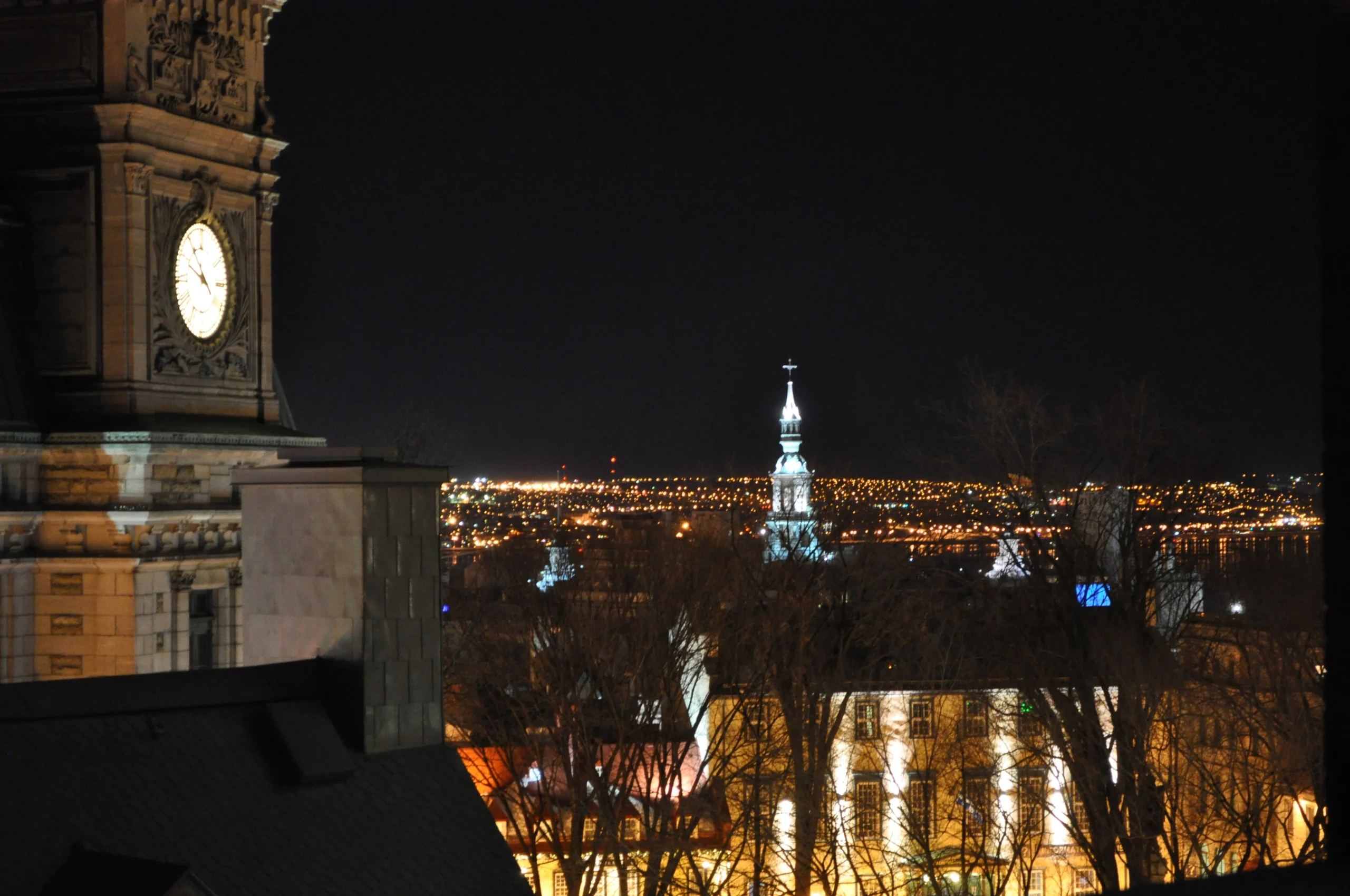 quebec canada night
